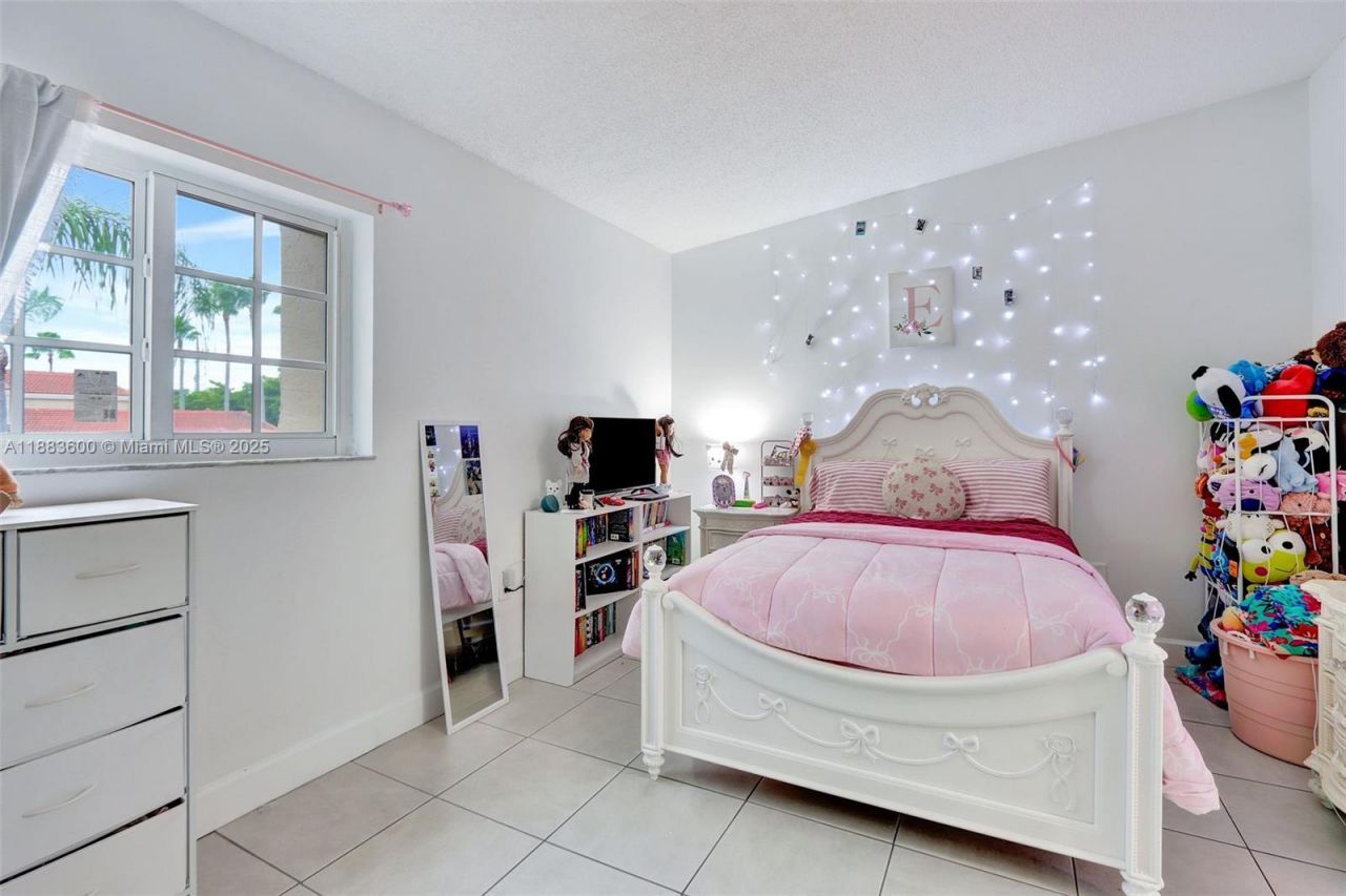 6916 NW 166th Ter, Unit 1204, Miami Lakes, FL 33014 Photo