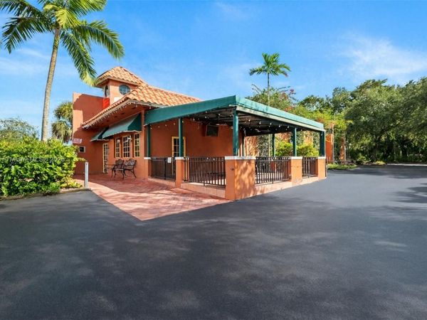 6330 Miramar Pkwy, Miramar, FL 33023