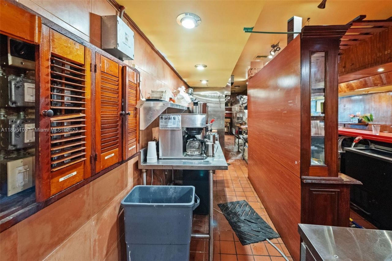 6330 Miramar Pkwy, Miramar, FL 33023 Photo