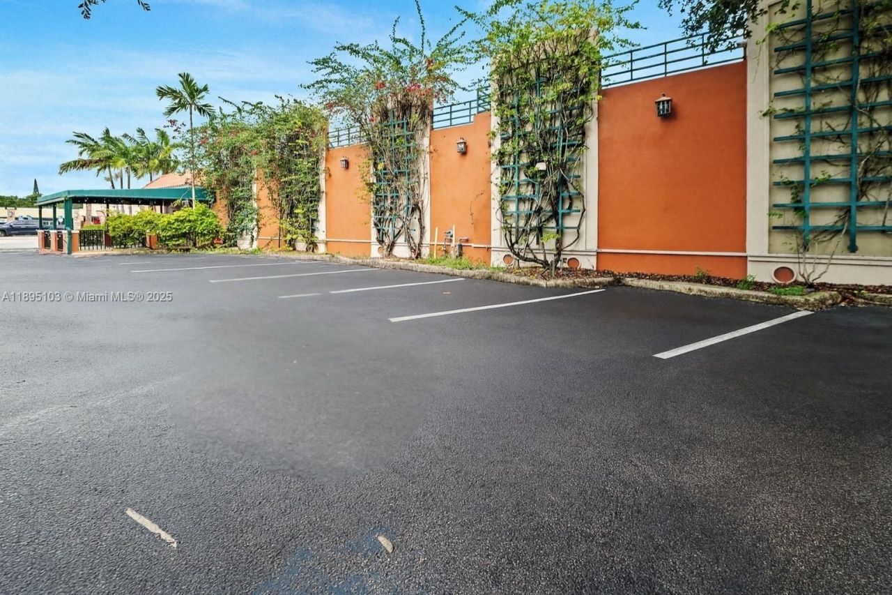 6330 Miramar Pkwy, Miramar, FL 33023 Photo