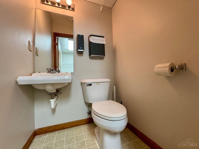 8859 Brookside Avenue, Unit 200, West Chester, OH 45069 Photo 26