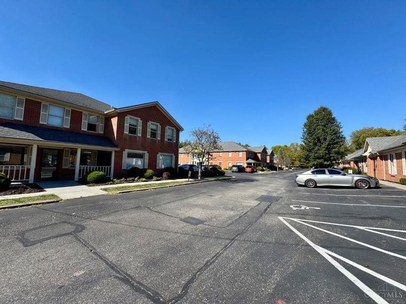 8859 Brookside Avenue, Unit 200, West Chester, OH 45069 Photo 30