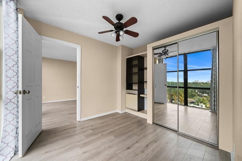 800 Parkview Drive, Unit 625, Hallandale Beach, FL 33009 Photo