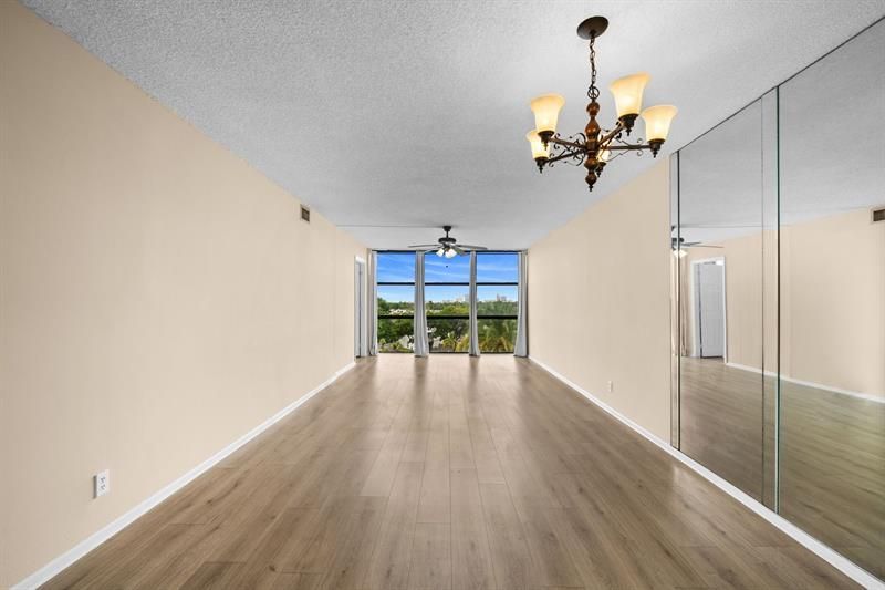 800 Parkview Drive, Unit 625, Hallandale Beach, FL 33009 Photo