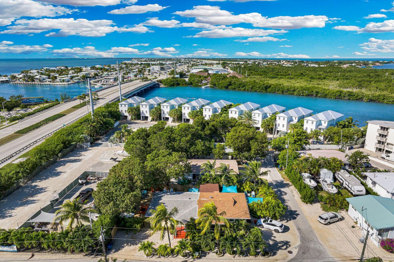 211 120th Street Gulf, Unit B, Marathon, FL 33050 Photo