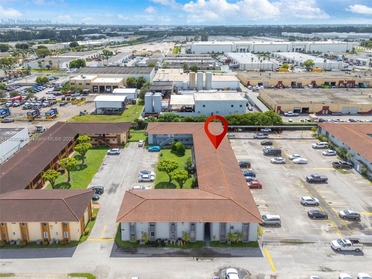 4050 NW 135th St, Unit 21-11, Opa Locka, FL 33054 Photo
