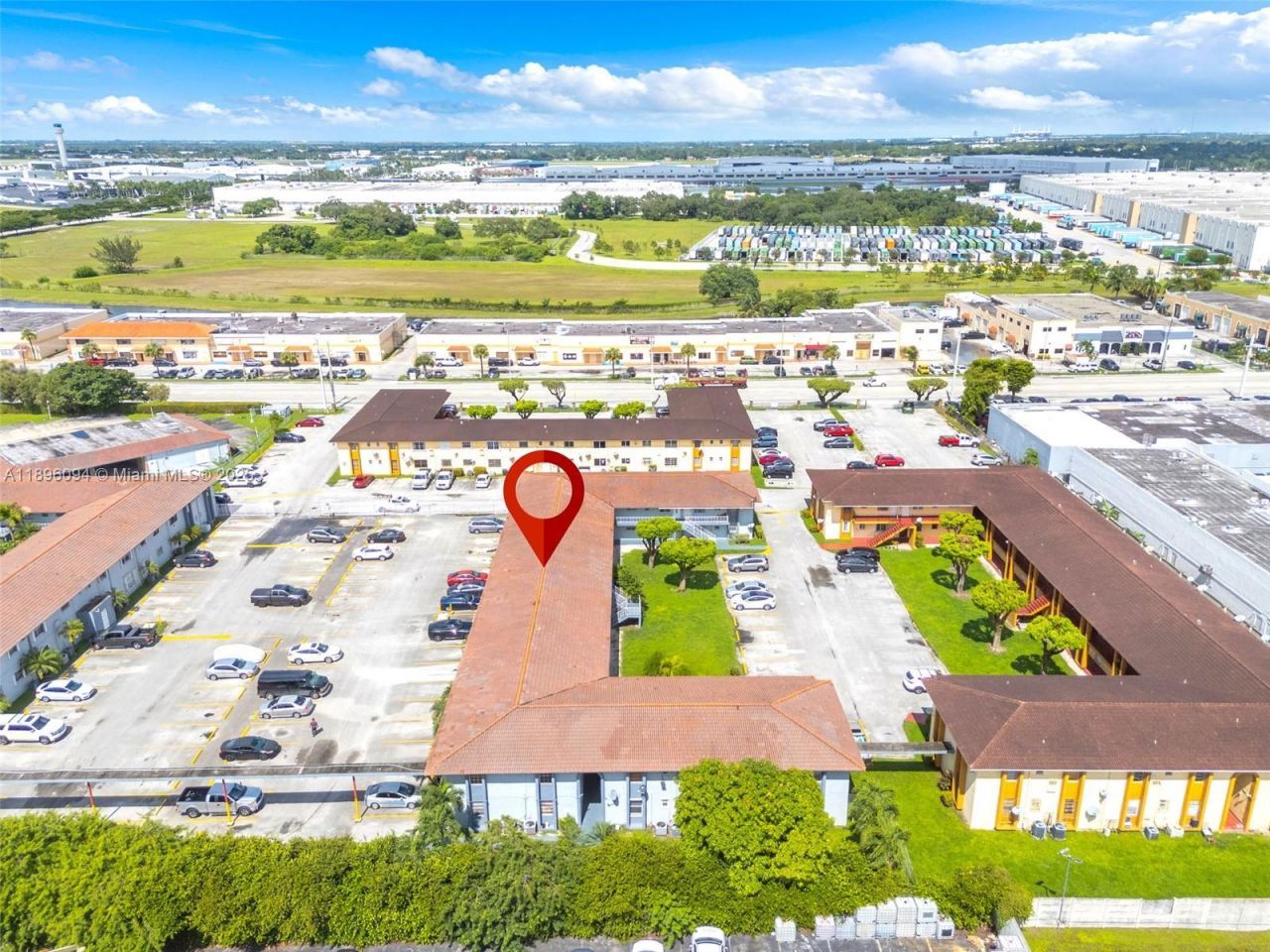 4050 NW 135th St, Unit 21-11, Opa Locka, FL 33054 Photo