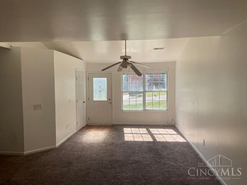 112 W Leslie Avenue, Woodlawn, OH 45215 Photo 3