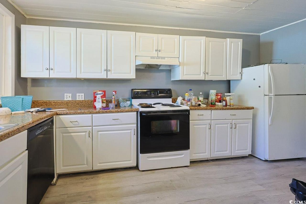 4300 Summitt Trail Photo 9