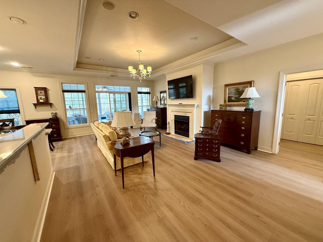 908 Corrado St. Photo 33