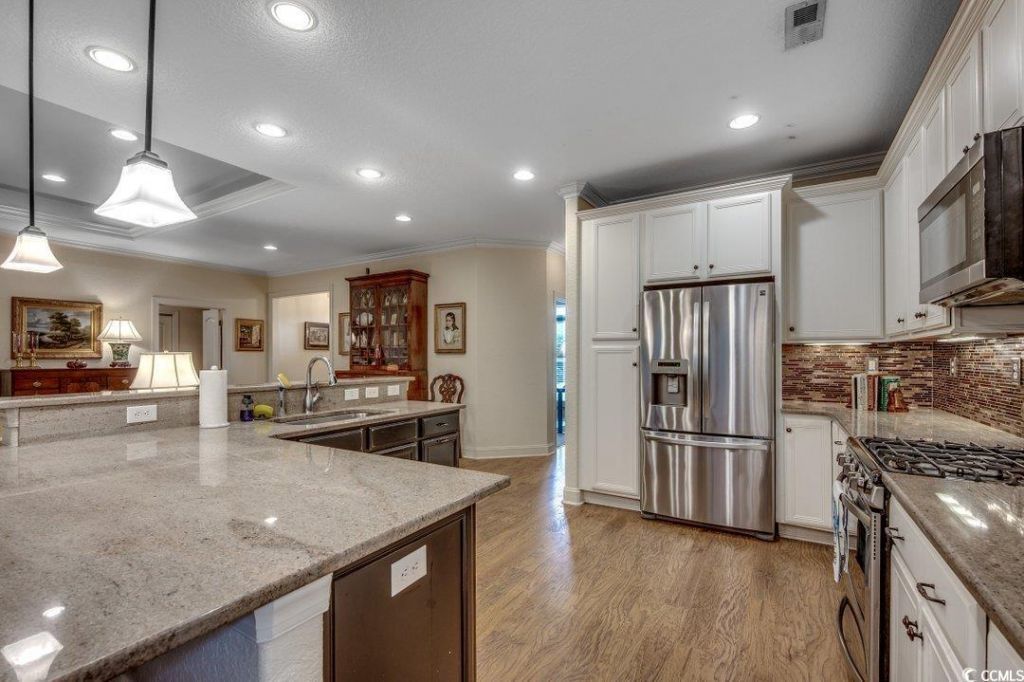 908 Corrado St. Photo 9