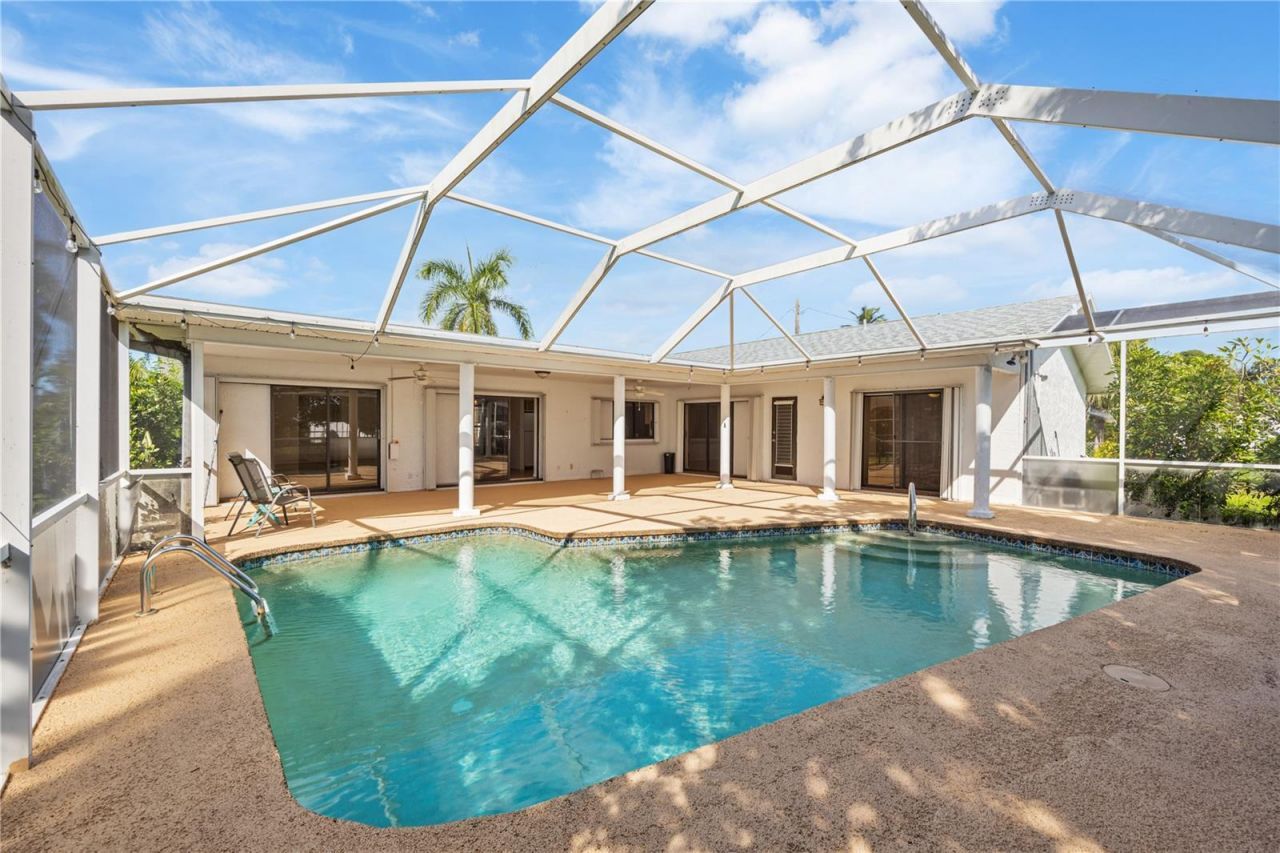 702 SE 36th Street, Cape Coral, FL 33904 Photo