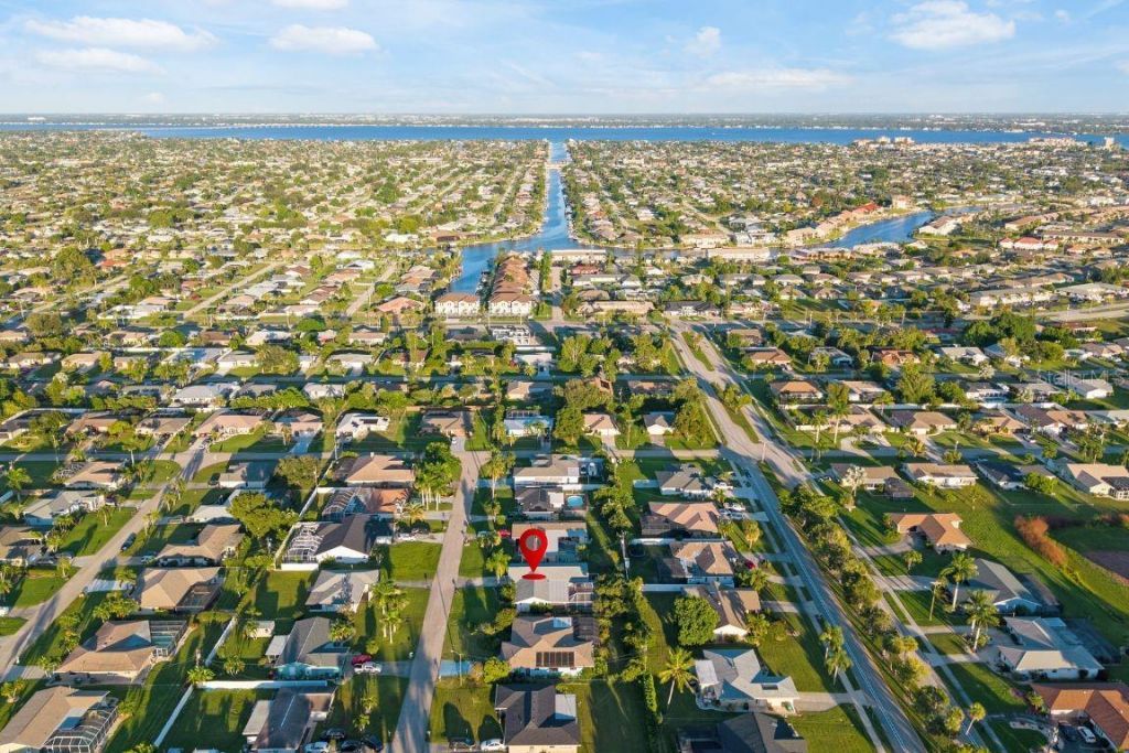702 SE 36th Street, Cape Coral, FL 33904 Photo