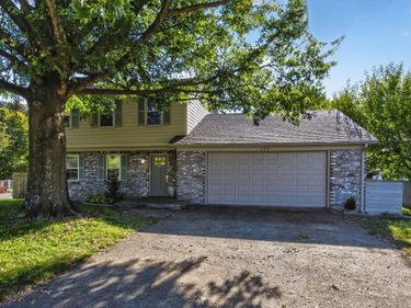 429 Marsailles Road, Versailles, KY 40383