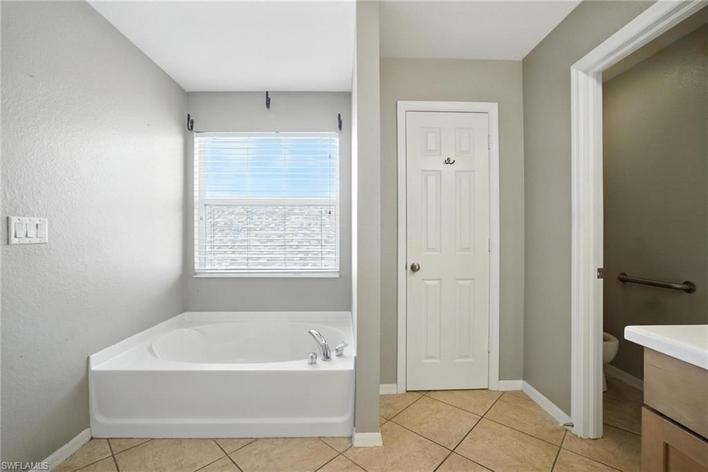 9010 Gladiolus Preserve Cir, Fort Myers, FL 33908 Photo