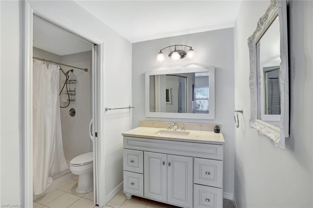 613 Windsor Sq, Unit 101, Naples, FL 34104 Photo