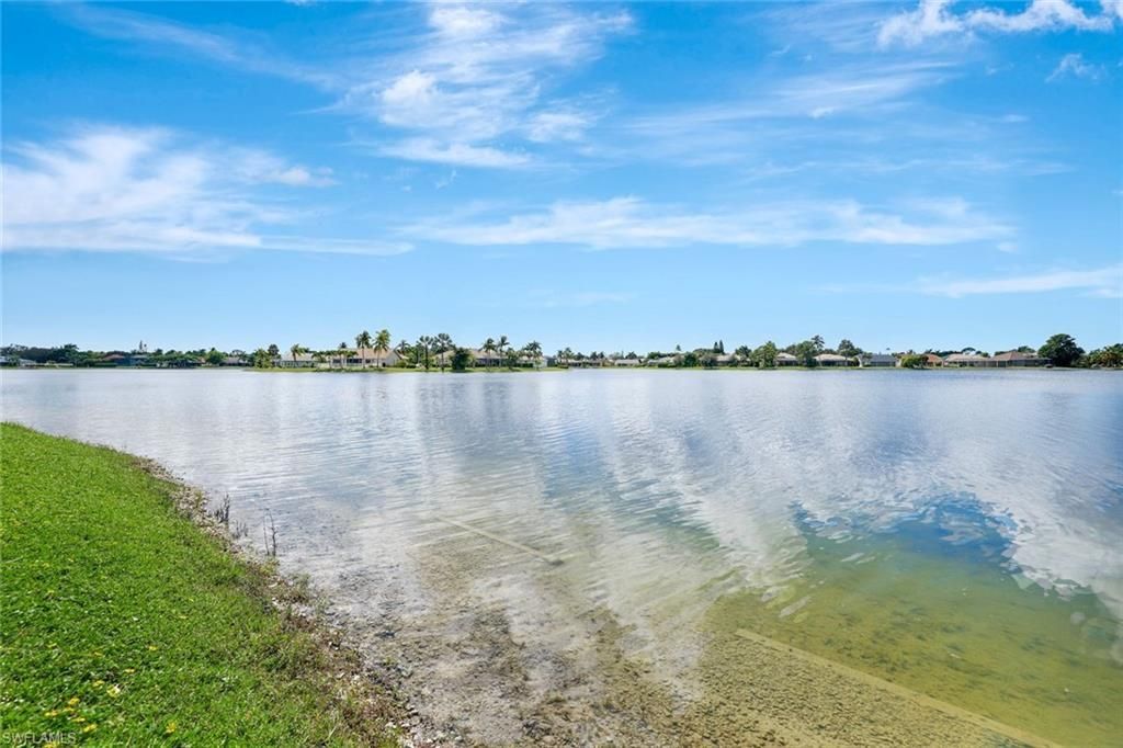 613 Windsor Sq, Unit 101, Naples, FL 34104 Photo