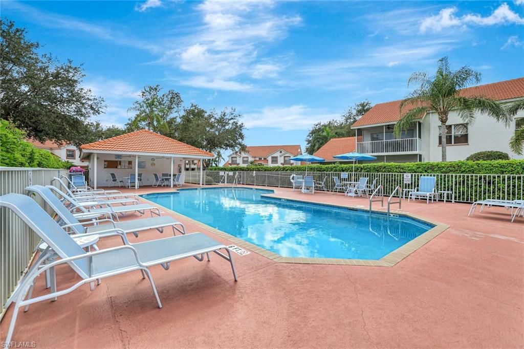 613 Windsor Sq, Unit 101, Naples, FL 34104 Photo