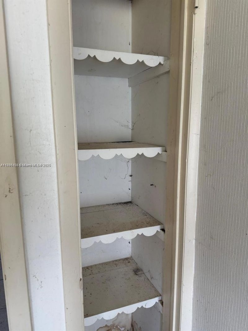 630 Layne Blvd, Unit 219, Hallandale Beach, FL 33009 Photo