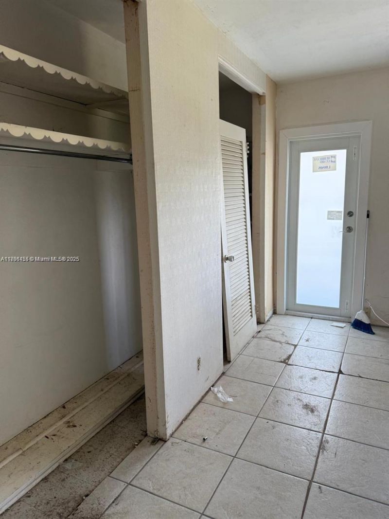 630 Layne Blvd, Unit 219, Hallandale Beach, FL 33009 Photo