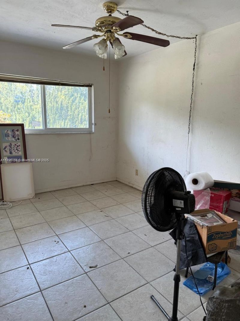 630 Layne Blvd, Unit 219, Hallandale Beach, FL 33009 Photo