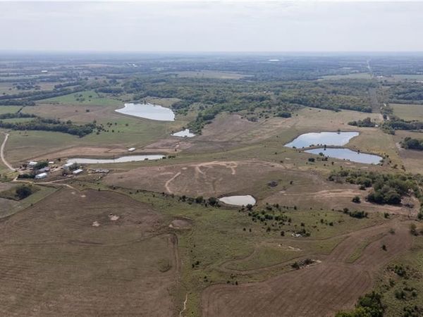 8602 E. Utopia Drive, Bronaugh, MO 64728