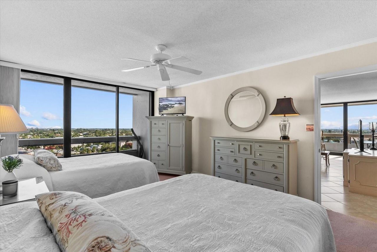 5400 Ocean Boulevard, Unit 9-4, Sarasota, FL 34242 Photo