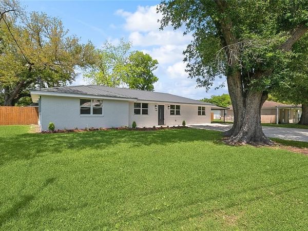 826 MONGRUE Street, Luling, LA 70070
