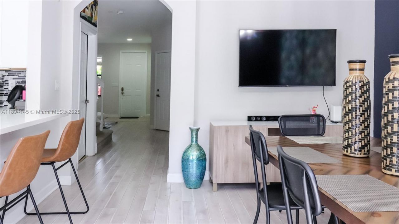 3364 W 90th St, Hialeah, FL 33018 Photo