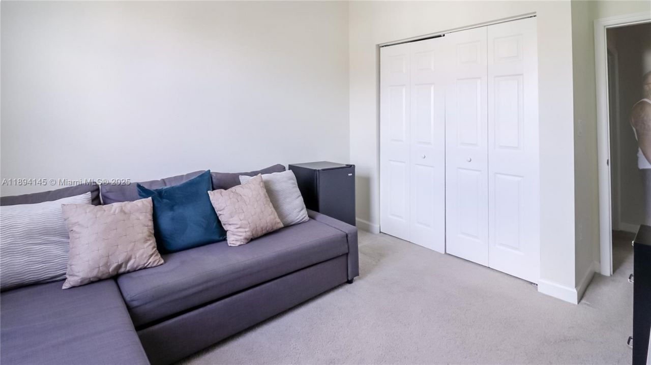 3364 W 90th St, Hialeah, FL 33018 Photo