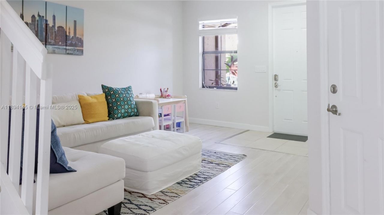 3364 W 90th St, Hialeah, FL 33018 Photo