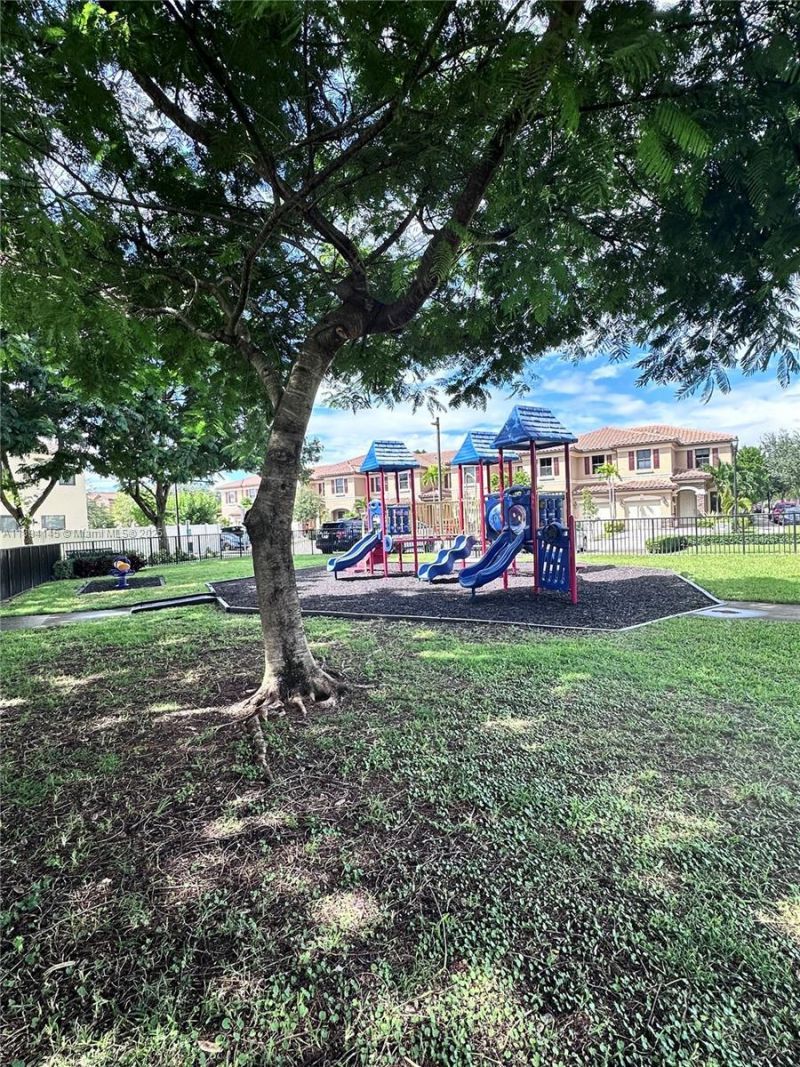 3364 W 90th St, Hialeah, FL 33018 Photo