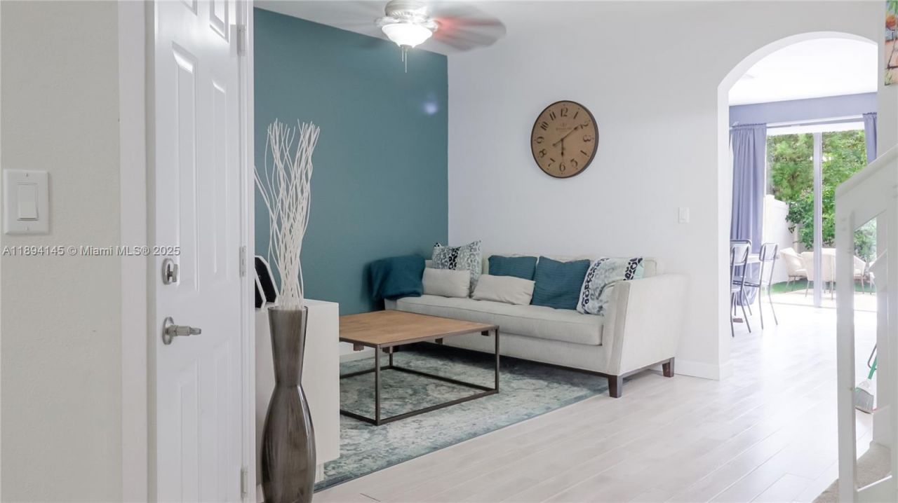 3364 W 90th St, Hialeah, FL 33018 Photo