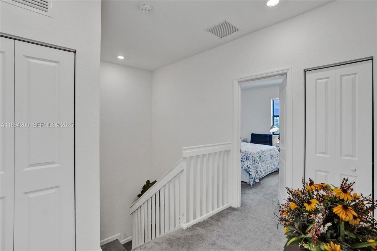 411 NW 204th St, Miami Gardens, FL 33169 Photo