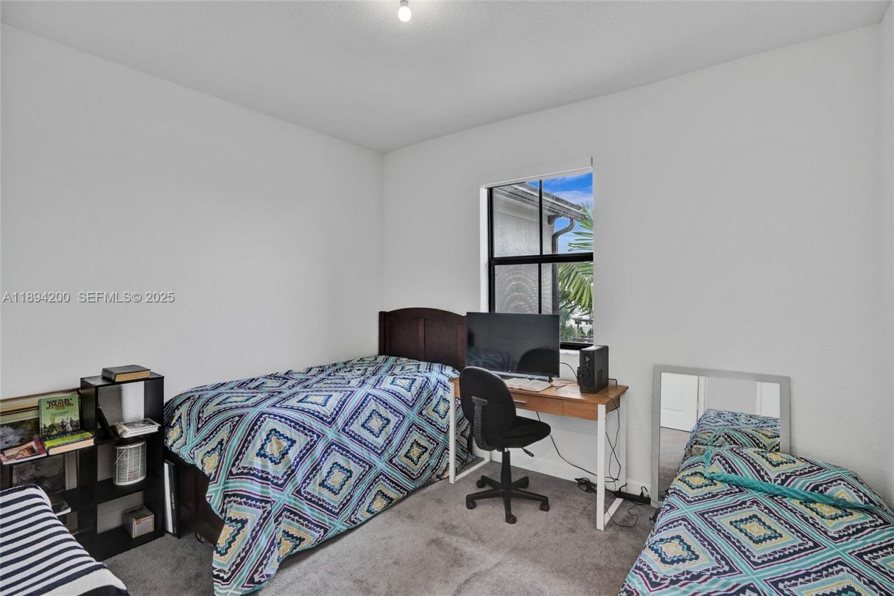 411 NW 204th St, Miami Gardens, FL 33169 Photo