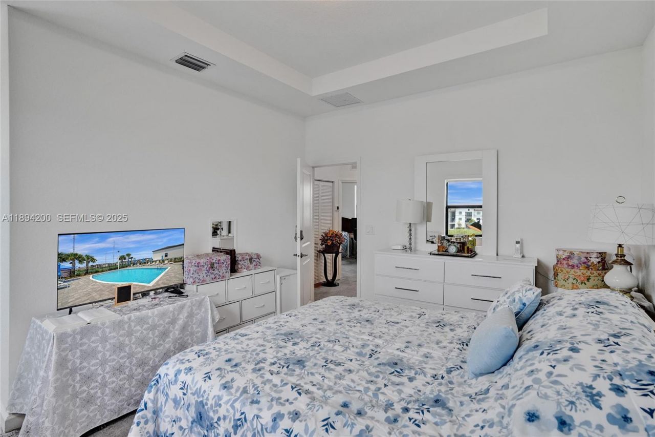 411 NW 204th St, Miami Gardens, FL 33169 Photo