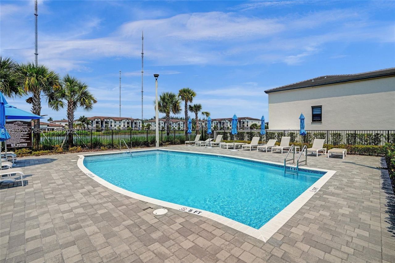 411 NW 204th St, Miami Gardens, FL 33169 Photo