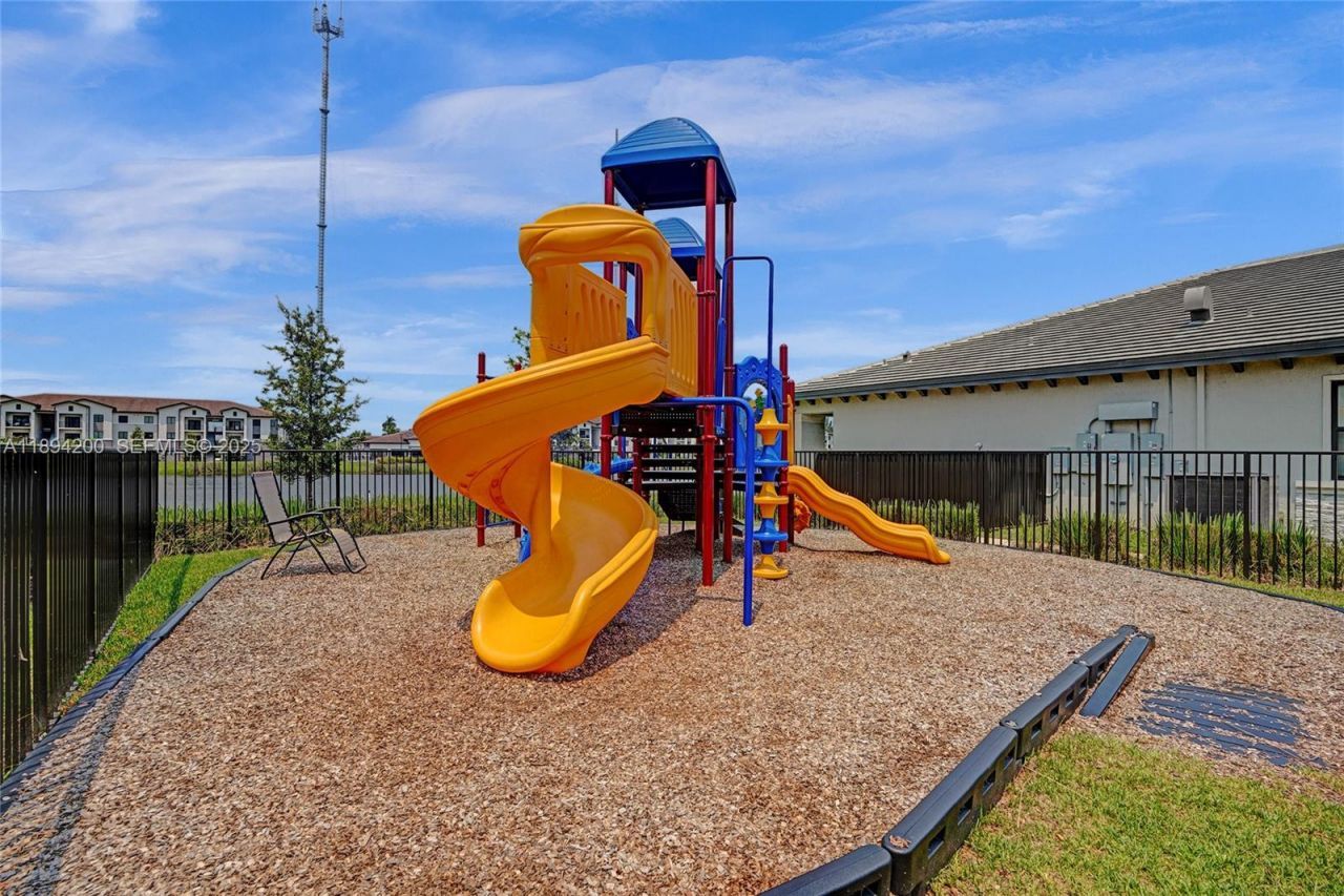 411 NW 204th St, Miami Gardens, FL 33169 Photo