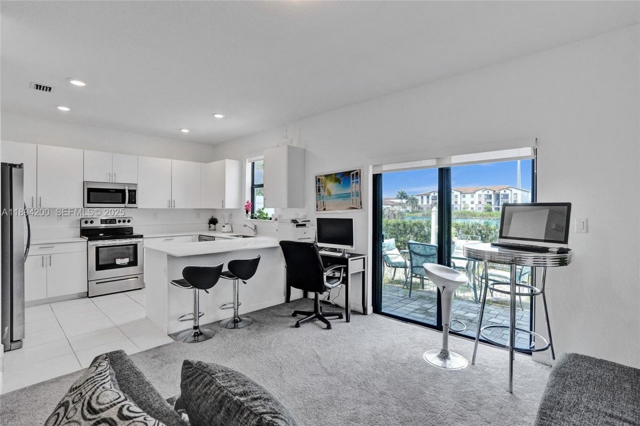 411 NW 204th St, Miami Gardens, FL 33169 Photo