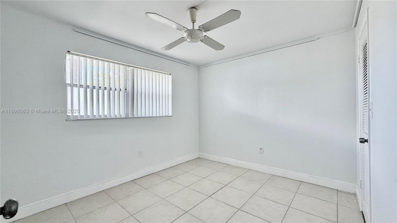 8450 Sunrise Lakes Blvd, Unit 111, Sunrise, FL 33322 Photo