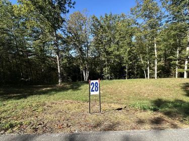 26 Cliffs Line Drive, London, KY 40741
