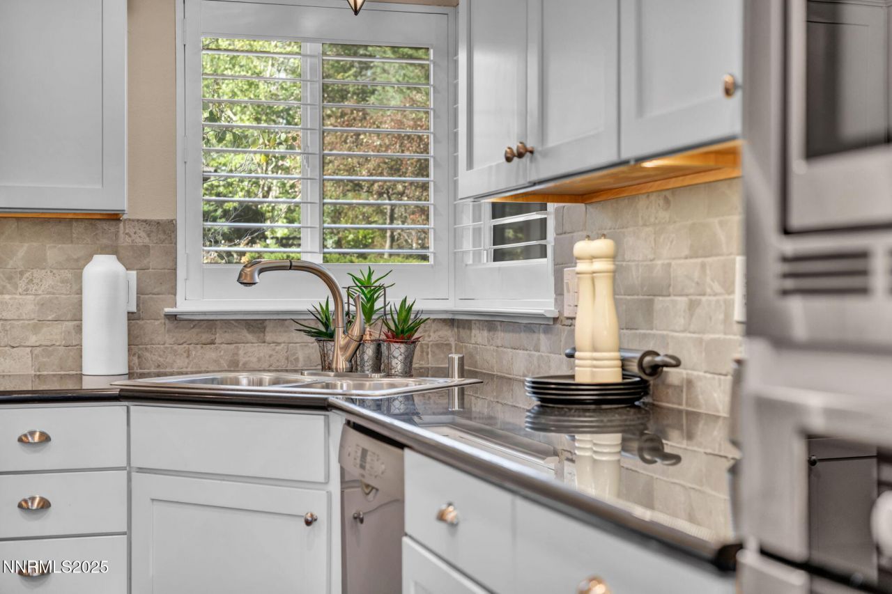 2360 Pioneer Drive, Reno, NV 89509 Photo