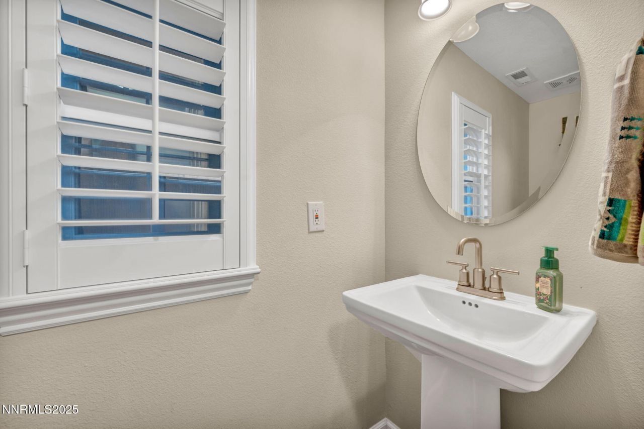 2360 Pioneer Drive, Reno, NV 89509 Photo