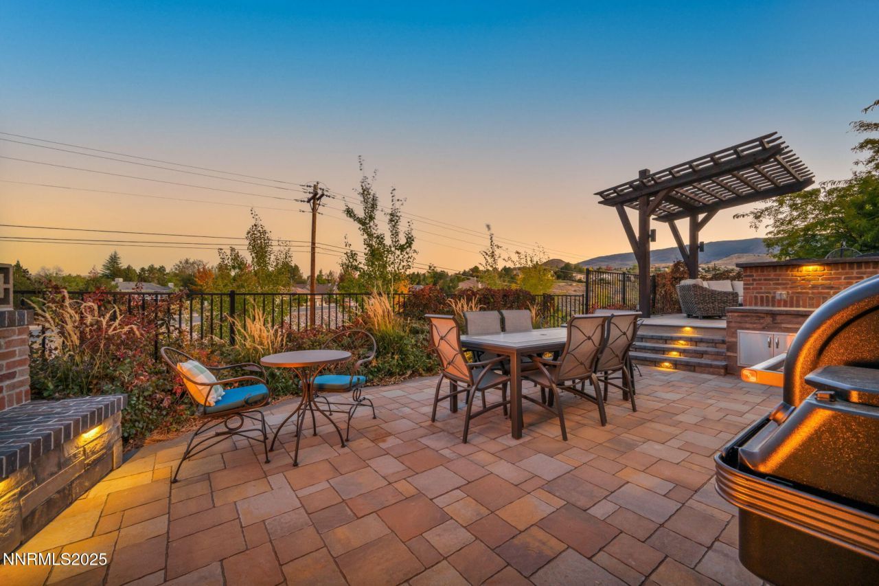 2360 Pioneer Drive, Reno, NV 89509 Photo