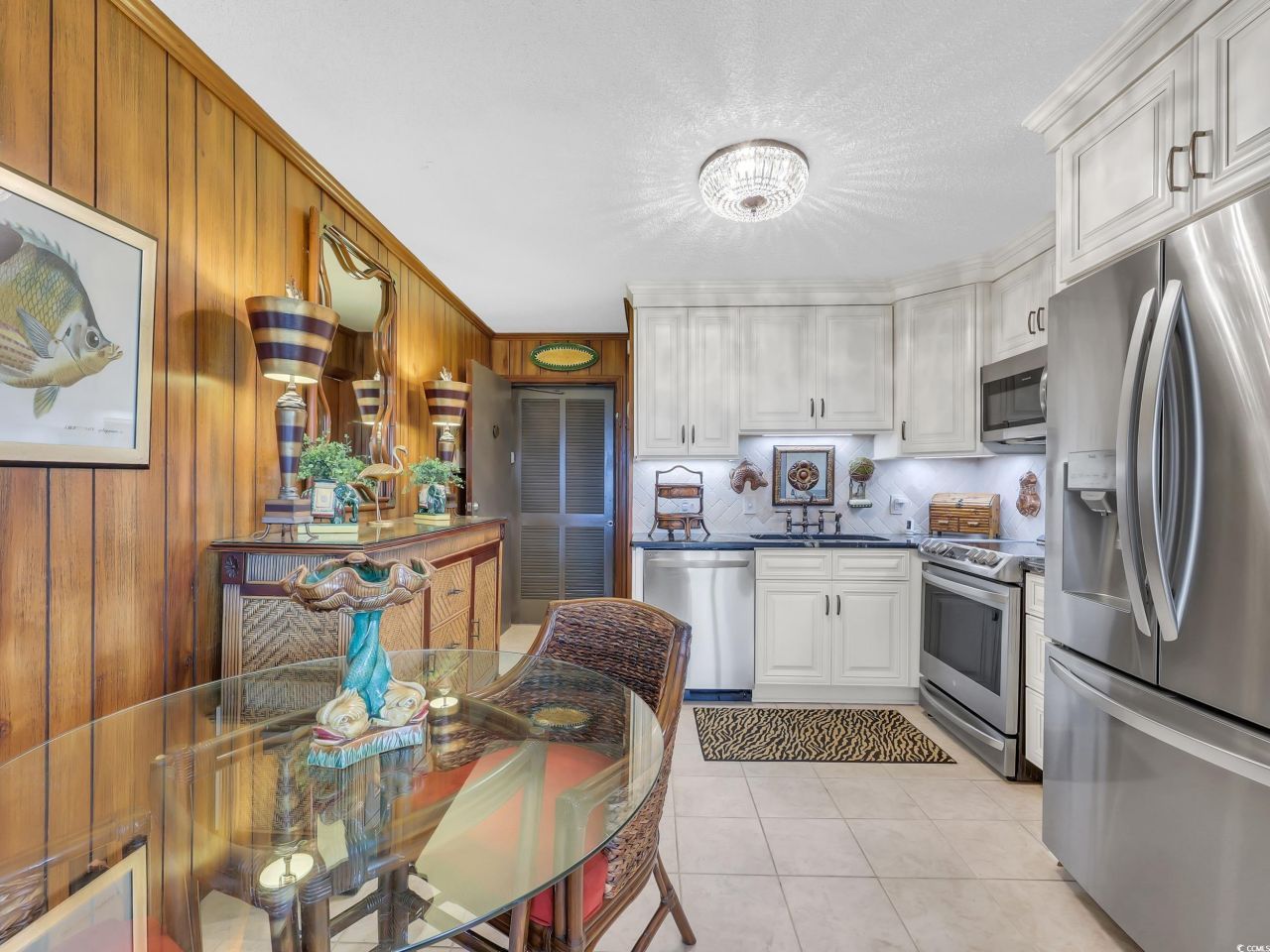 9670 Shore Dr. Photo 5