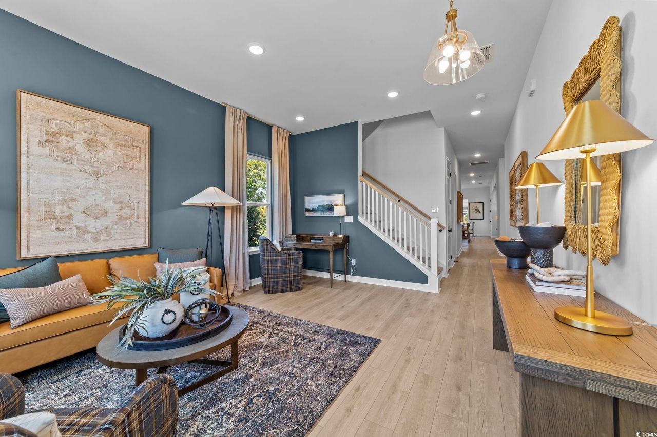 1004 Triton Ave. Photo 3