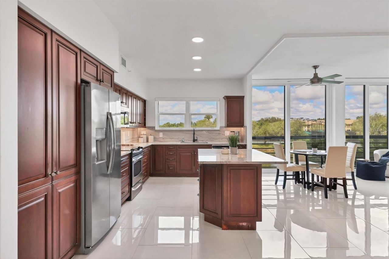 5408 Eagles Point Circle, Unit 102, Sarasota, FL 34231 Photo