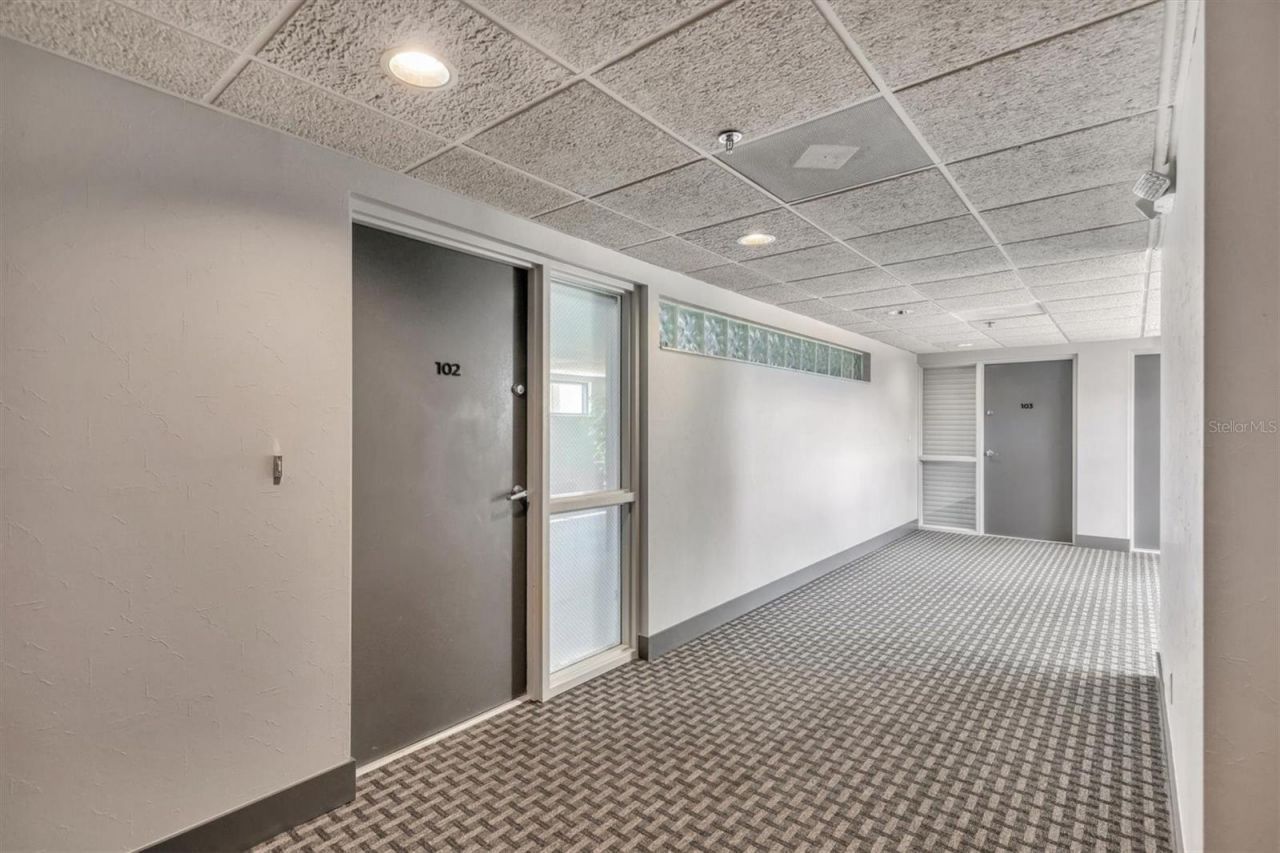 5408 Eagles Point Circle, Unit 102, Sarasota, FL 34231 Photo