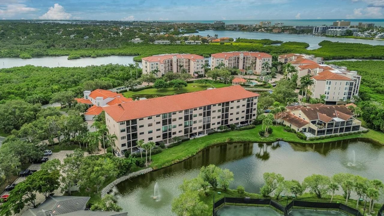 5408 Eagles Point Circle, Unit 102, Sarasota, FL 34231 Photo
