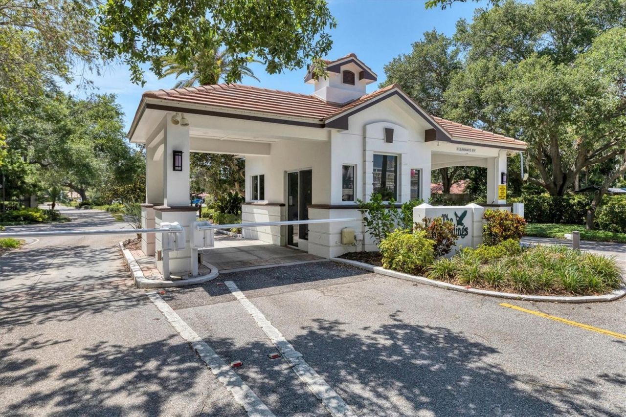 5408 Eagles Point Circle, Unit 102, Sarasota, FL 34231 Photo